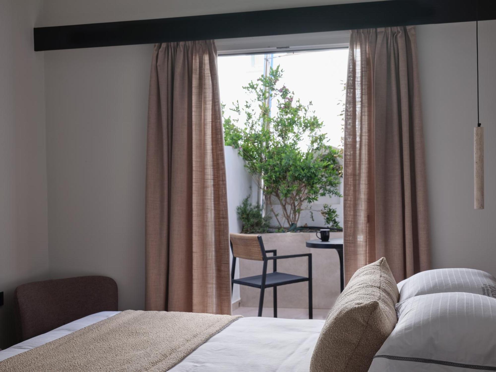 Loizos Stylish Residences Fira  Exterior foto