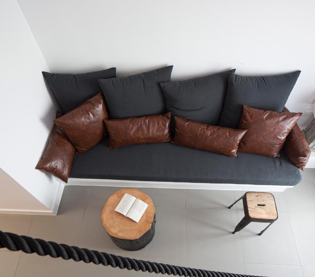 Loizos Stylish Residences Fira  Exterior foto